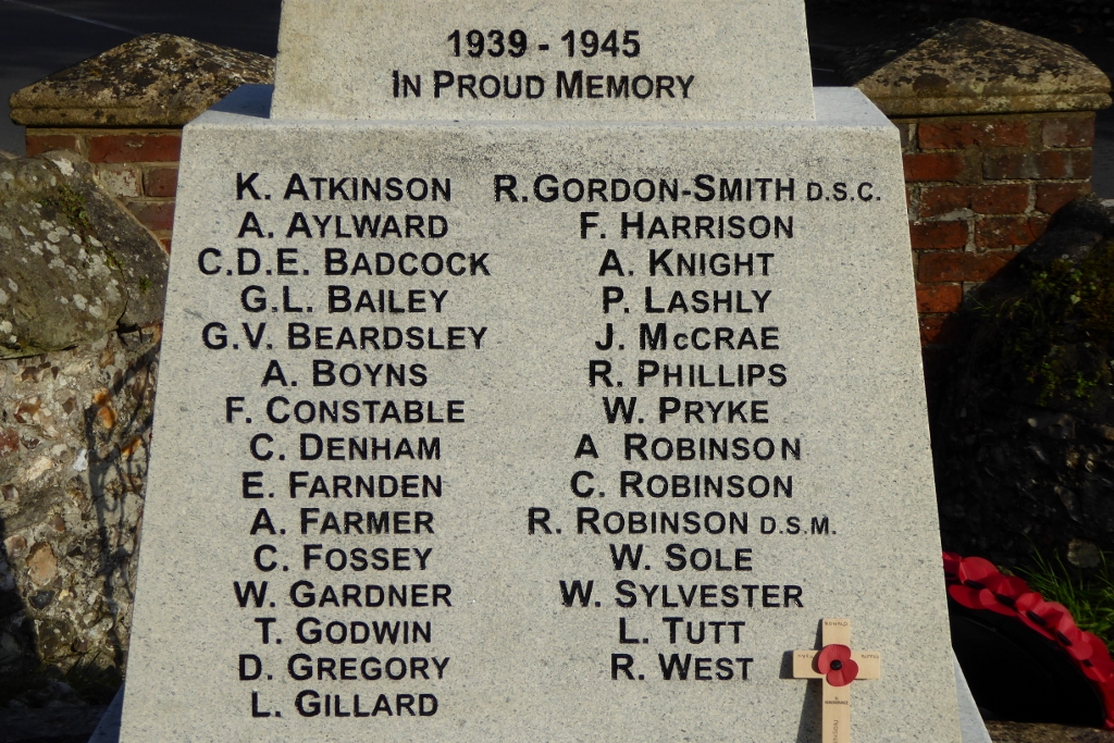 Westbourne WW1 & WW2 cross War Memorials Online